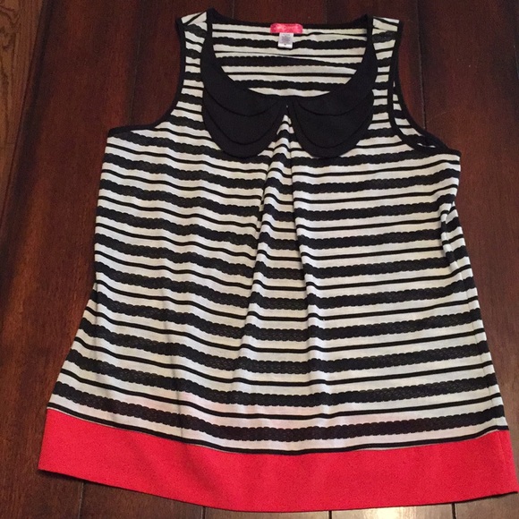 Tops - 🔴 NWOT Tank top